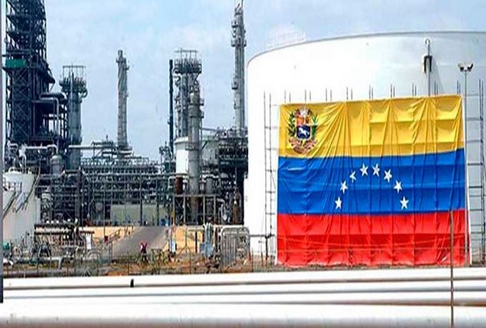 Venezuela y Jamaica ratifican acuerdos en materia Petrolera