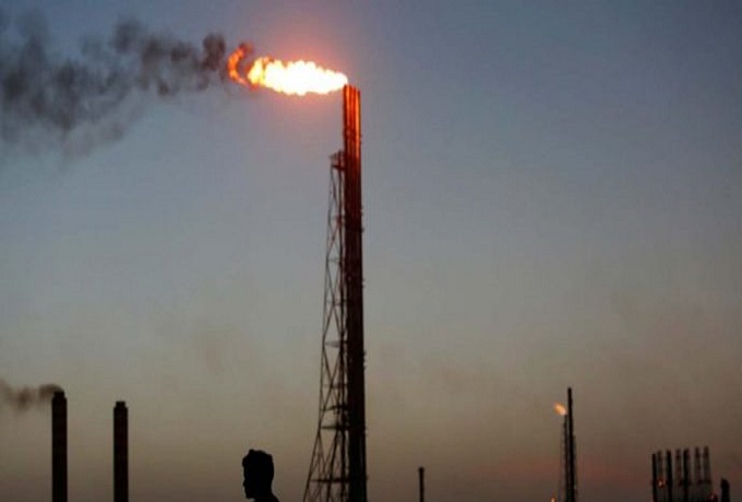 Irán dice que apoya toda medida que se tome para estabilizar precio de crudo