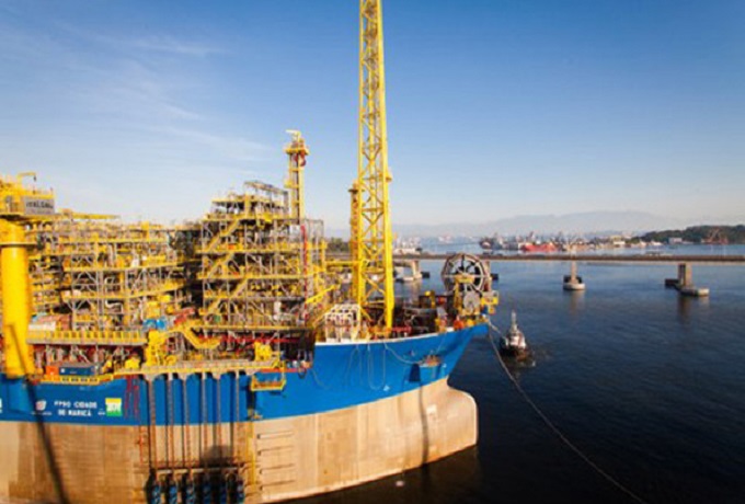 Petrobras descubre yacimiento en aguas profundas