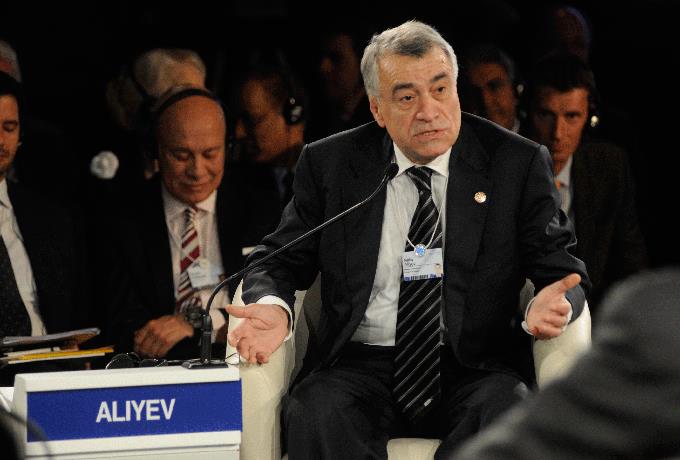 Azerbaiyán está muy interesado en un contacto más estrecho con la OPEP